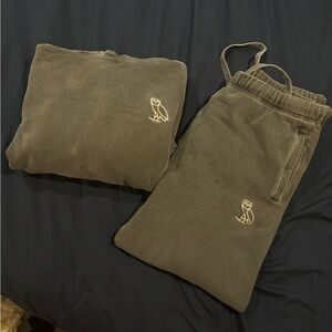 Authentic Grey OVO (octobers very own) Track Suit with Hoodie and sweatpants